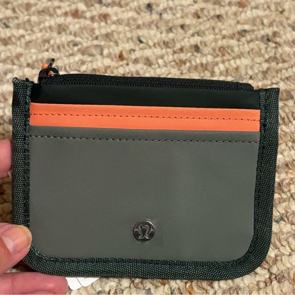Lululemon Legacy Green/Coral Kiss/Grey Eucalyptus True Identity Card Case - Picture 1 of 4